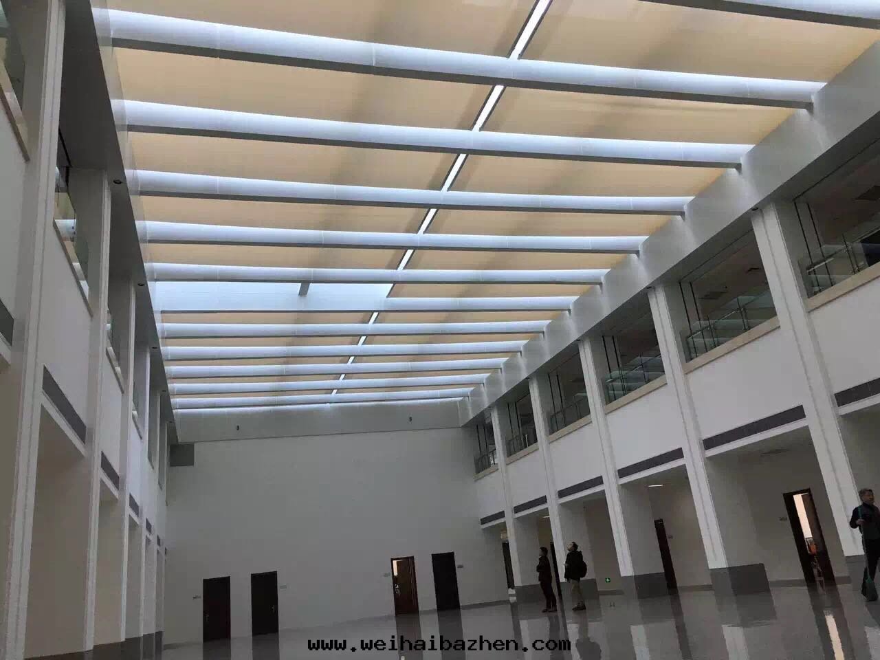 大型天(tiān)棚帘(lián) (3)