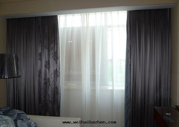 電(diàn)動(dòng)开合帘(lián)展(zhǎn)示图(tú)1