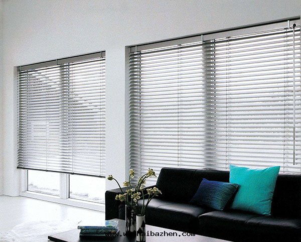 電(diàn)動(dòng)蜂巢帘(lián)